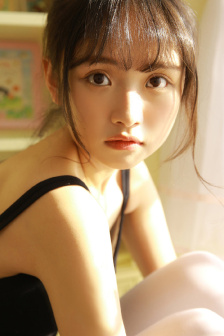 女人下面洞口用手摸有一个疙瘩